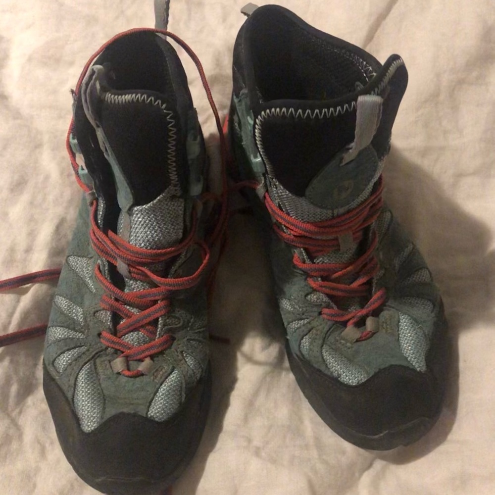 Merrill hiking boots